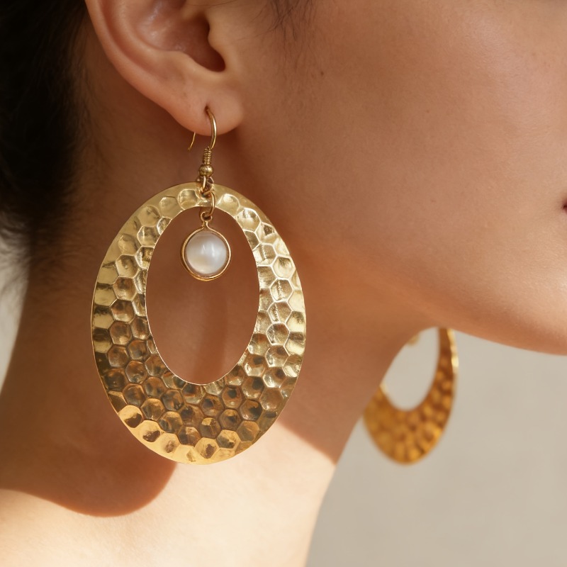 2pcs Bohemian Large Hammered Openwork Hoop Earrings, Retro Style